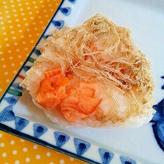 北海道✿とろろ昆布と焼き鮭のおにぎり❤